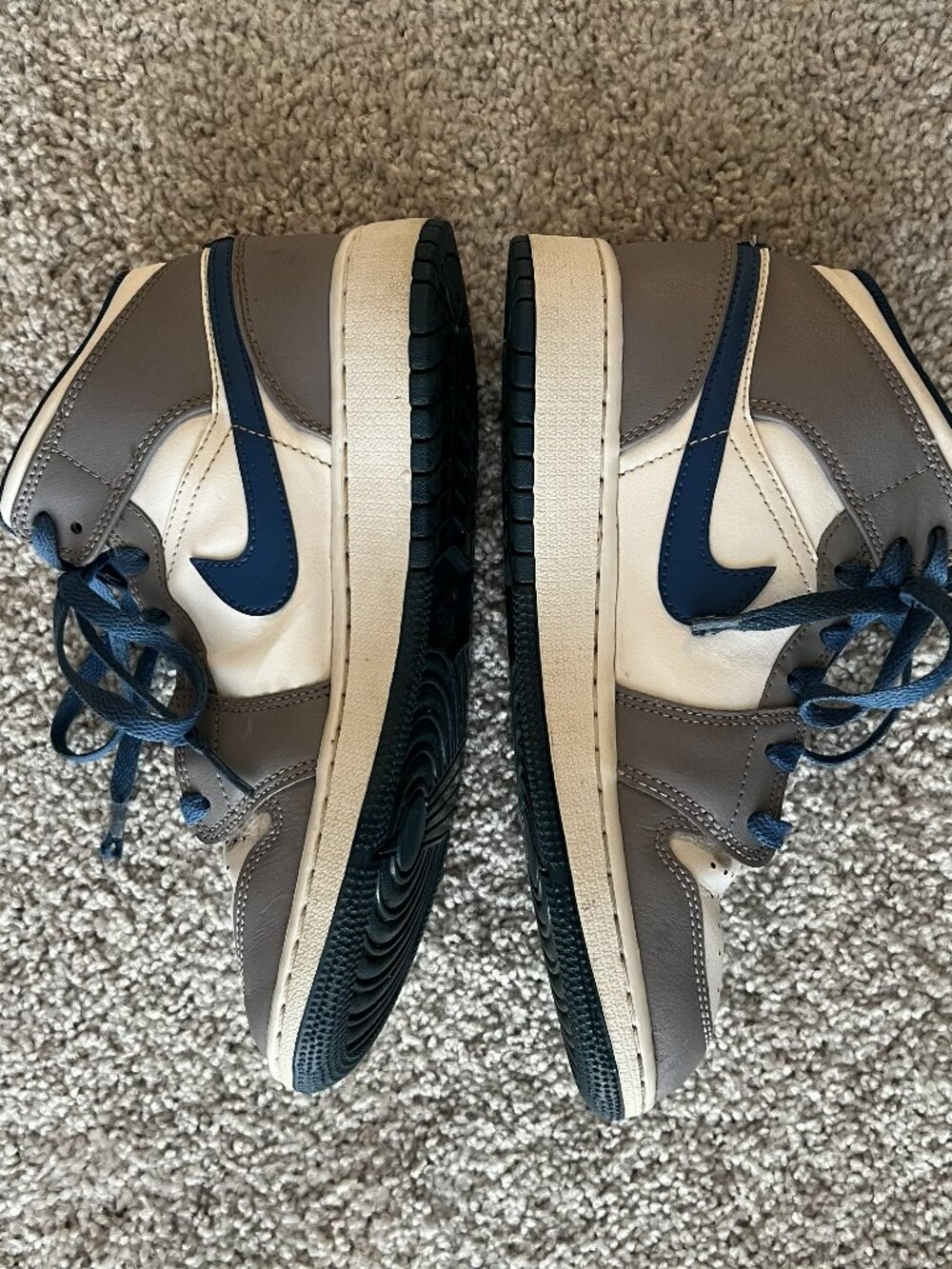 Nike Air Jordan 1 Mid Blue White Gray Youth 5.5Y – Leather Sneakers